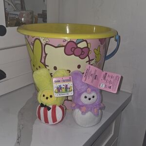 Hello Kitty Easter Bucket with Keroppi And Kuromi Bag Charms